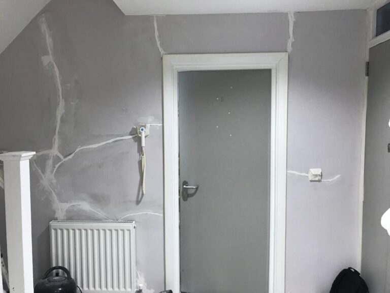 Milton Keynes Home Improvement Walls repair and painting photos before and after (26)